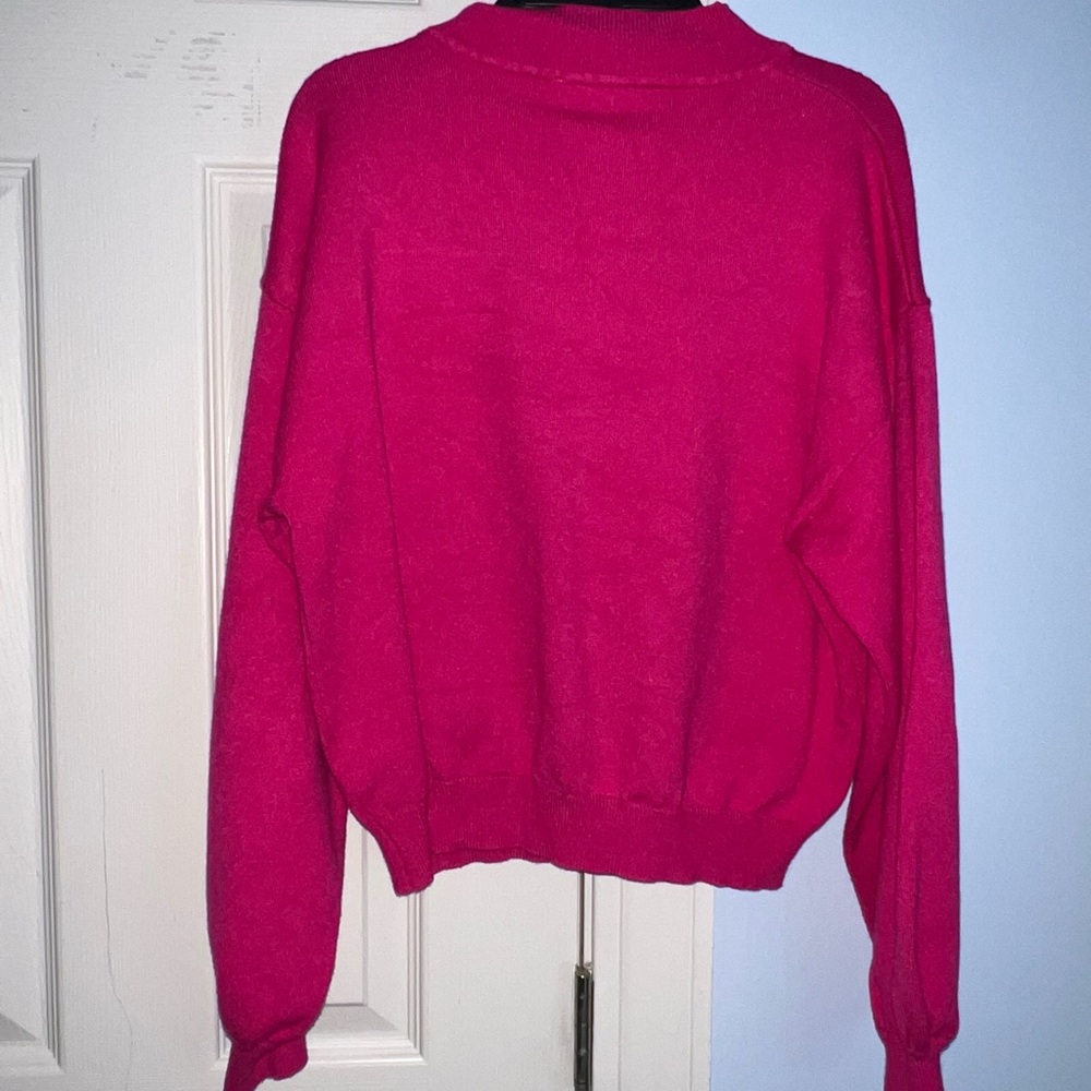 Vestique Sweater